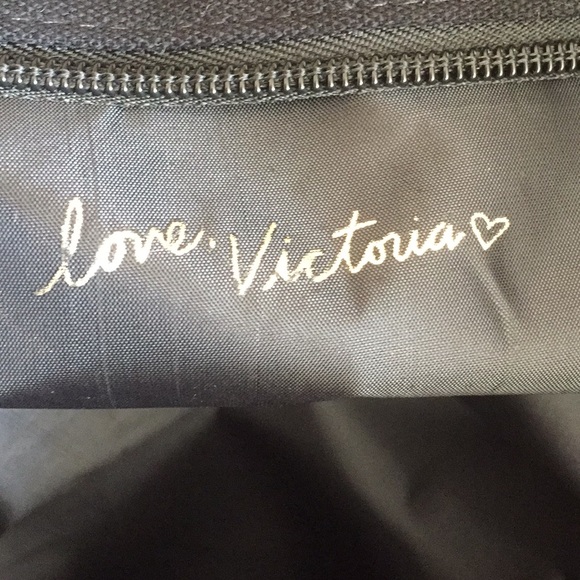 💐NWOT Victoria’s Secret zippered bag💐 - Picture 6 of 8